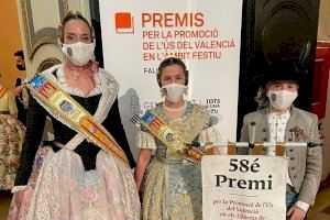 El “llibret faller” de la Falla Mitja Capa de Benifaió obtiene el Premio de la Generalitat Valenciana por la promoción del valenciano