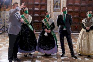 Las Reinas de la Magdalena 2022 visitan una Valencia en Prefallas