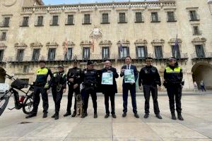 La Policía Local se acerca a los menores convocando un concurso de dibujo con motivo de su 175 aniversario en Alicante