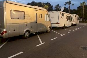 Guillamón: “Además de acampar gratis las autocaravanas toman en el Grao los parkings públicos sin respetar las normas”