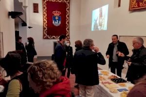 La Vila Joiosa presenta la Junta Mayor de Cofradías, el cartel y la pregonera de la Semana Santa 2022