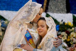 Burriana rinde honores a la Virgen de la Misericòrdia bajo la lluvia