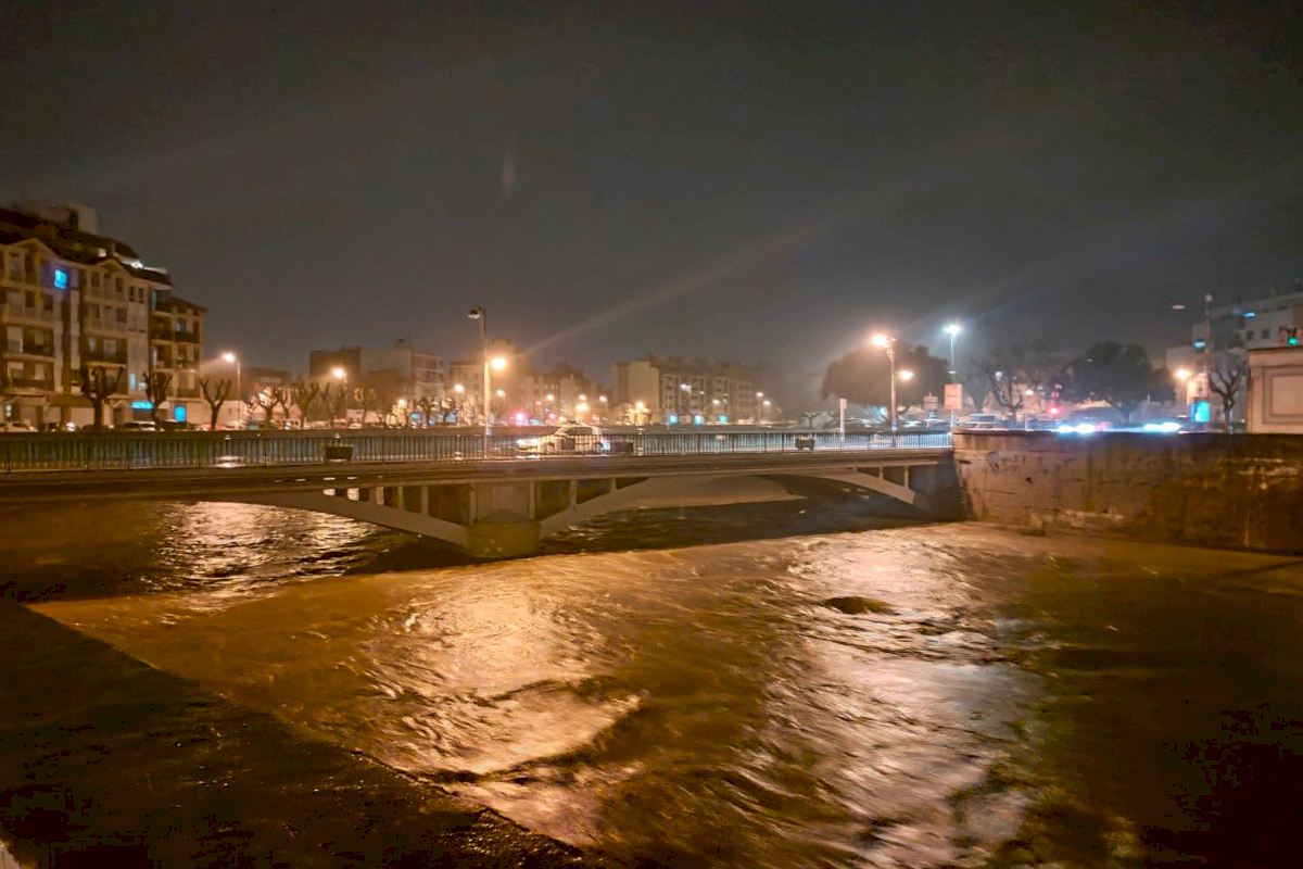 VIDEO | Les intenses precipitacions omplin el riu Anna al seu pas per Borriana