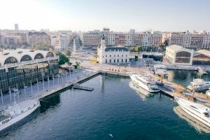 Valencia generará energía eléctrica a través de las olas del mar en la Marina
