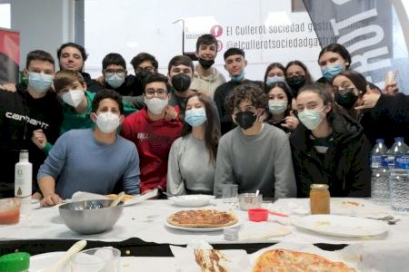 El alumnado del Instituto Faustí Barberà de Alaquàs realiza un taller de alimentación saludable en la asociación El Cullerot dentro del proyecto Cor de Vila