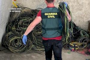Un electricista roba més de 2 tones de cable a Oropesa