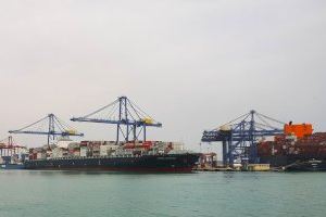 Les terminals de contenidors del Port de València reprenen demà la seua activitat ordinària