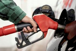 Las gasolineras podrán solicitar a partir de mañana el anticipo de 20 céntimos en el carburante