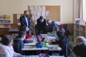 51 xiquets i xiquetes d'Ucraïna ja han estat escolaritzats a Gandia