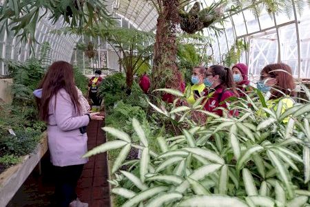 Visita del alumnado de jardinería del taller de empleo de Sedaví al jardín botánico