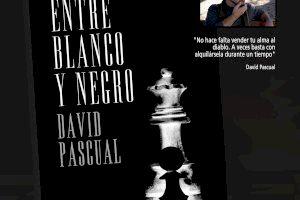 David Pascual presenta su primera novela “Entre blanco y negro”