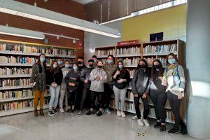 La Biblioteca Municipal d’Alaquàs apropa la poesia als centres educatius del municipi