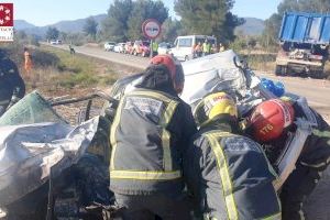 Mor una jove de 21 anys en un accident contra un camió a Vilafamés