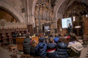 L’alumnat del CEIP Mare de Déu de Vallivana coneix l’orgue de la Basílica Arxiprestal de Morella