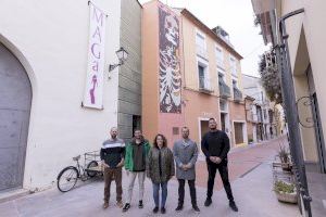 Gandia presenta un nou mural del Serpis Urban Art Project creat per l'artista gandiense Noé Peiró
