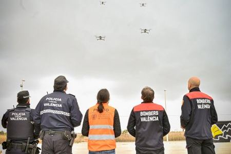 Así ha sido el primer vuelo masivo de drones en Europa realizado en Puçol