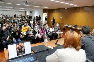 La Ceremonia del Río y el himno romaní protagonizan el Día del Pueblo Gitano en la Universidad de Alicante