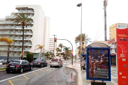 La campaña de promoción de los Moros y Cristianos de Alcoy llega a Andalucía