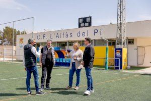 El Ayuntamiento de l’Alfàs va a acondicionar el campo de fútbol 11 de césped artificial del núcleo urbano