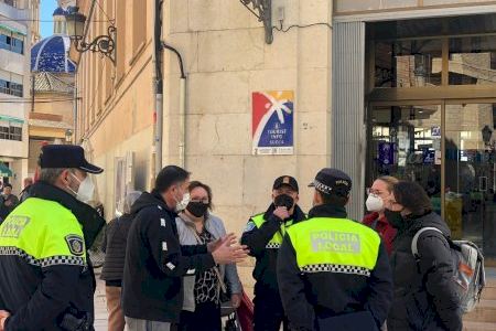 Sueca dotarà de més vigilància policial a la zona comercial del centre de la ciutat