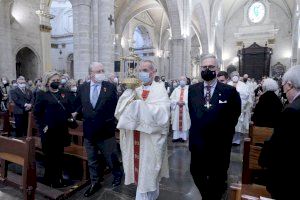 El Cardenal Cañizares preside en la Catedral los oficios del Jueves Santo con la misa “En la Cena del Señor”