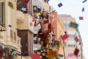 La procesión de ‘Las Aleluyas’ más esperada cierra a lo grande una espectacular Semana Santa en Elche