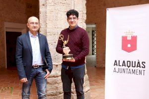 L’alcalde d’Alaquàs felicita l’alaquaser Jonatan Catalán pel seu Emmy per la sèrie d’animació ‘wizards’