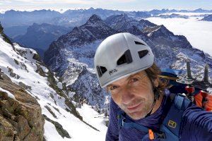 Un alpinista de Castellón recorrerá Groenlandia sobre un trineo movido por cometas