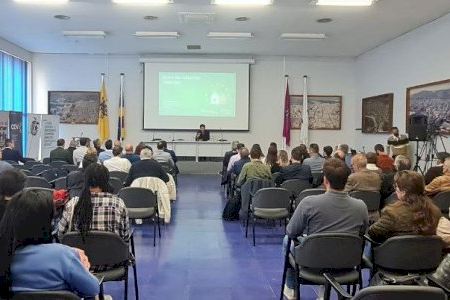 La Conselleria de Vivienda participa en la 'Jornada Cubiertas Verdes en el Mediterráneo' de Gandia
