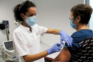 Covid Comunitat Valenciana: Sanitat administra la cuarta dosis a personas de riesgo