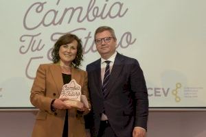 La CEV premia a alumnos e institutos de la Comunitat Valenciana por su implicación en la prevención de riesgos laborales