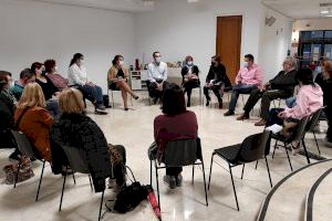 El Ayuntamiento de Picassent se reúne con las asociaciones locales para ultimar los preparativos del fin de semana solidario Ayuda a La Palma