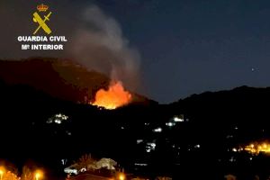 Dos detenidos por el incendio forestal en la Creueta de Xàtiva