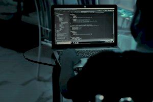 Com funciona Pegasus i per què no és l'única eina de ciberespionaje governamental?