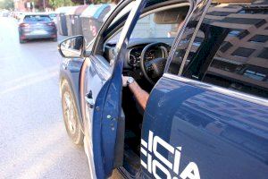 Detenido un joven por robar en cinco vehículos en Sagunt