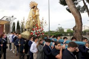 La imagen peregrina de la Virgen de los Desamparados visita mañana el colegio CEU San Pablo Valencia con motivo de su 50 aniversario
