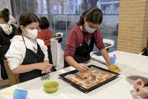 Paiporta acoge una nueva edición de los talleres de cocina saludable para público infantil