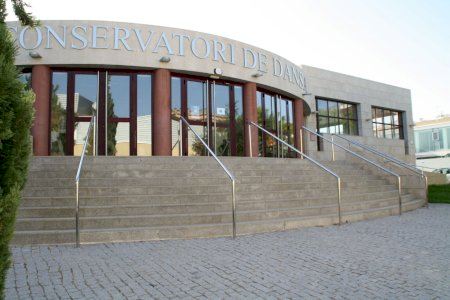 El Conservatorio de Danza de Novelda se incorpora a la Red de Centros de Generalitat