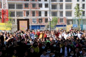 Miles de personas acuden este sábado a Quart de Poblet para celebrar la XXXIV Trobada de Escuelas en Valenciano