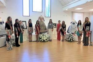 Almassora obri hui les portes de la mostra d'indumentària de reina i dames 2022