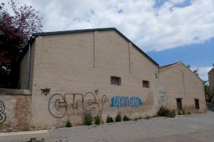 Giner: “Restaurar el patrimonio no es pintar encima de los grafitis y desentenderse”