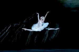 “El lago de los cisnes” del Royal Ballet regresa a Vila-real, en directo desde Londres