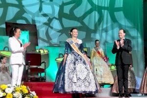 Almassora corona a María Gonell Esteve como reina de las fiestas 2022