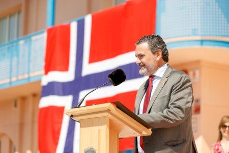 La colonia noruega vuelve a tomar las calles de l’Alfàs para celebrar por todo lo alto su fiesta nacional