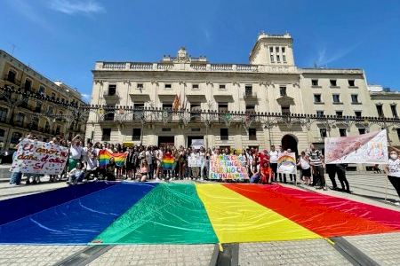 Alcoi reforça la seua lluita contra la LGTBIFòbia