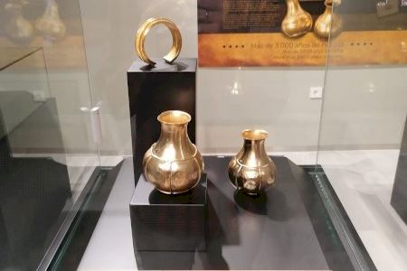 Apertura de la primera exposición en el nuevo Museo de Villena ‘Tesoro de Villena. Más de 3.000 años de historia’