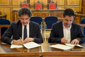 Turisme CV y Alcoy firman el convenio para la restauración y adecuación del edificio que albergará el futuro CdT de interior de la provincia