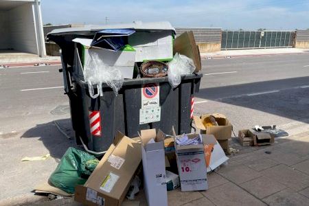 Los socialistas de Nules denuncian "dejadez" en la recogida de basura