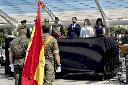Casi 400 personas juran bandera para personal civil en el Paseo Vista Alegre de Torrevieja