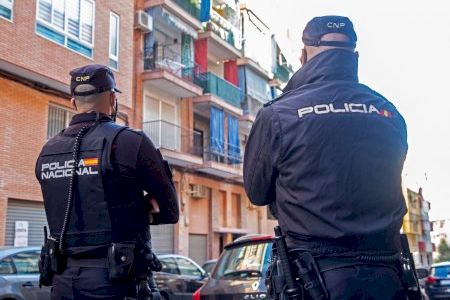 Detienen a cuatro personas in fraganti por robo con fuerza en Alicante